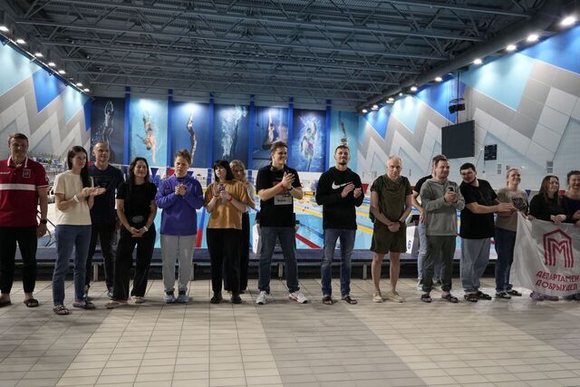 Соревнования по плаванию